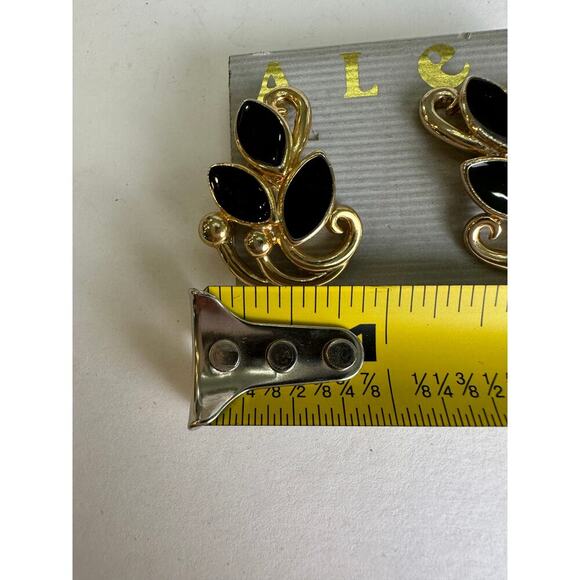 Vintage Alex Goldtone + Black Enamel Earrings 90s 1" Retro Glam NWT - Picture 4 of 4